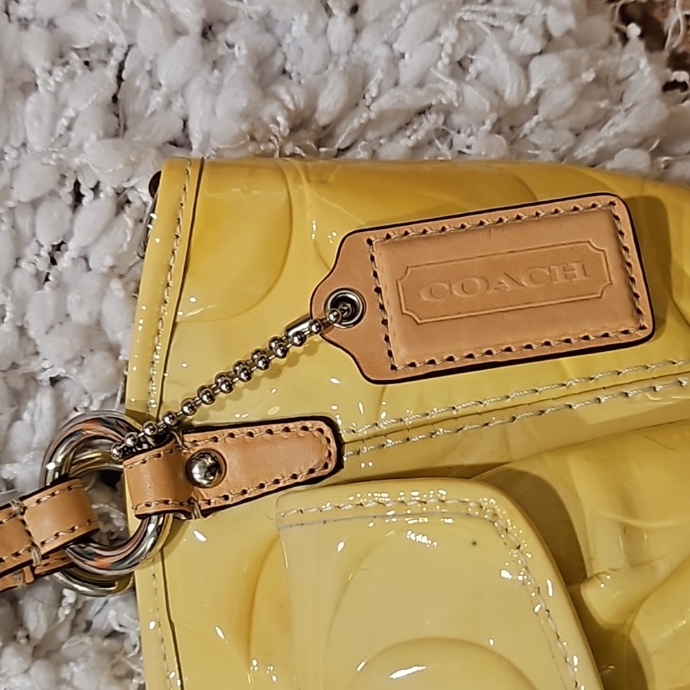 Coach Handbag - Picture 12 of 16